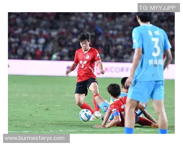 南京足球队在城市联赛中的强劲表现与未来发展潜力分析